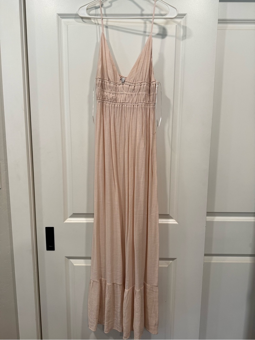 Women's Blush Pink V-Neck Maxi Dress